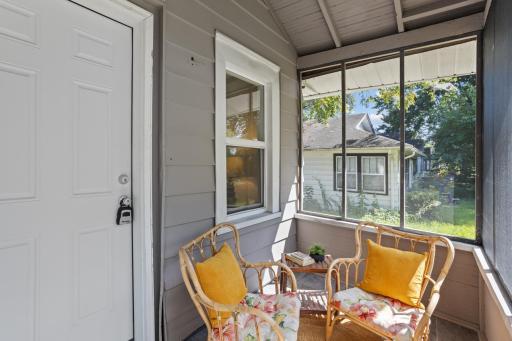 4742 Dupont Avenue N, Minneapolis, MN 55430