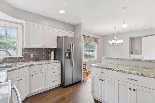 7005 Cedar Lake Road South - Jeff Marwede Lakes Area Realty MN (11).jpg