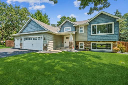 Welcoming curb appeal!