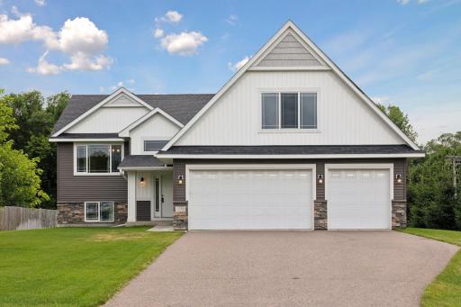 1150 Depue Drive, Champlin, MN 55316