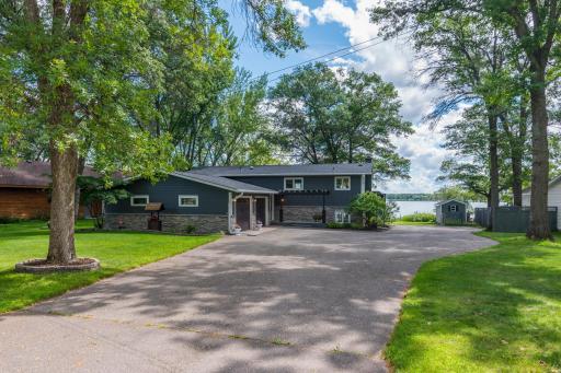 13772 Memorywood Drive, Baxter, MN 56425