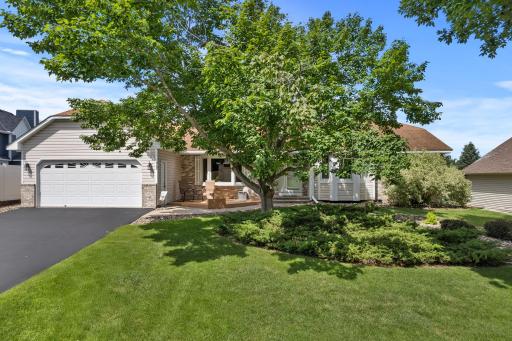 8689 Jenner Lane S, Cottage Grove, MN 55016