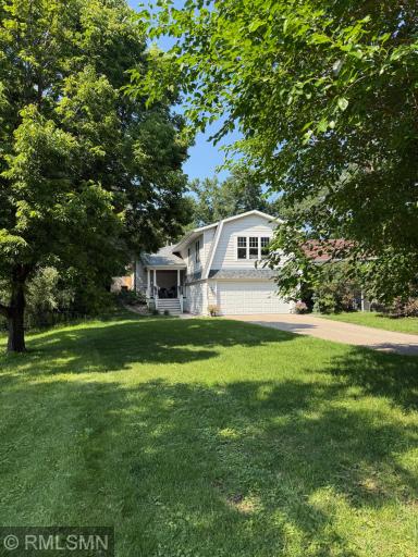 16610 Cottage Grove Avenue, Minnetonka, MN 55391