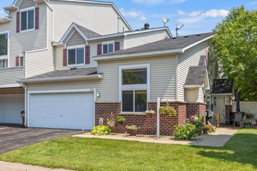 6760 Meadow Grass Lane S, Cottage Grove, MN 55016