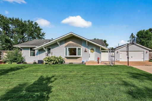 8547 Hinton Avenue S, Cottage Grove, MN 55016