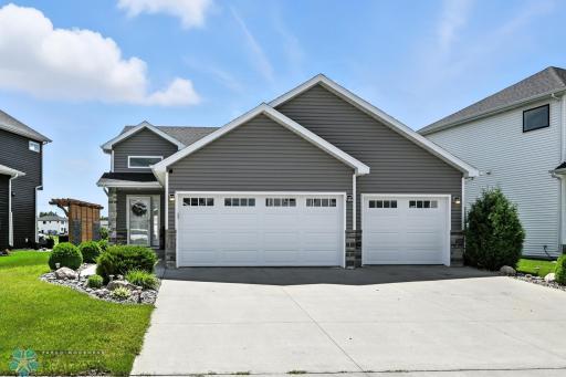 5793 Deb Drive W, West Fargo, ND 58078