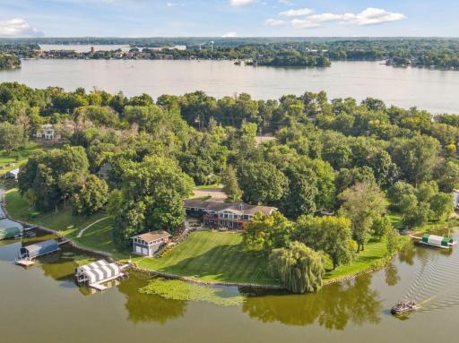 1300 Vine Place, Mound, MN 55364
