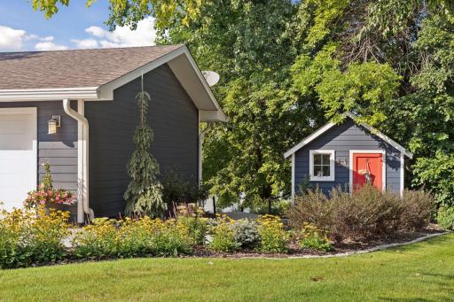 1300 Vine Place, Mound, MN 55364