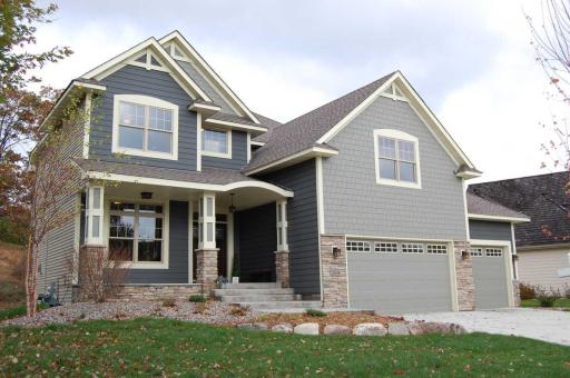 180 Bevins Lane, Mahtomedi, MN 55115