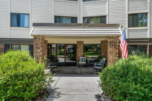 10600 43rd Avenue N, 203, Minneapolis, MN 55442