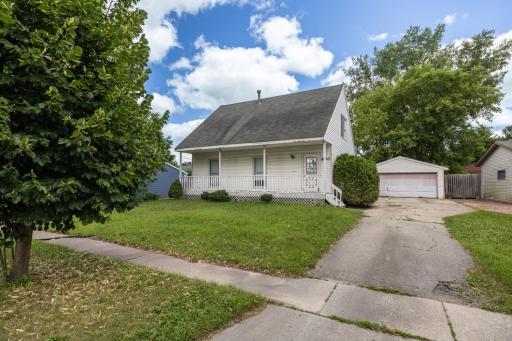 890 W Village Circle SE, Rochester, MN 55904