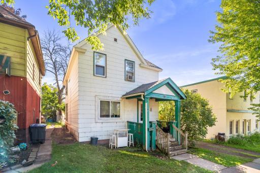 420 S 18th Avenue E, Duluth, MN 55812