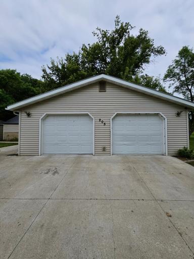 205 8th Street E, Herman, MN 56248