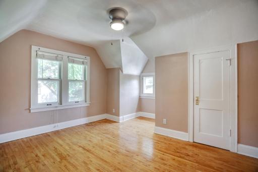 1501 Vincent Avenue N, Minneapolis, MN 55411