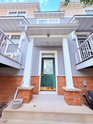 1679 Village Trail E, 3, Maplewood, MN 55109