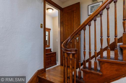 708 Minnehaha Parkway E, Minneapolis, MN 55417