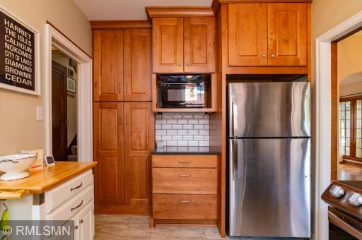 708 Minnehaha Parkway E, Minneapolis, MN 55417
