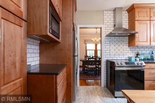 708 Minnehaha Parkway E, Minneapolis, MN 55417