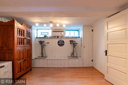 708 Minnehaha Parkway E, Minneapolis, MN 55417