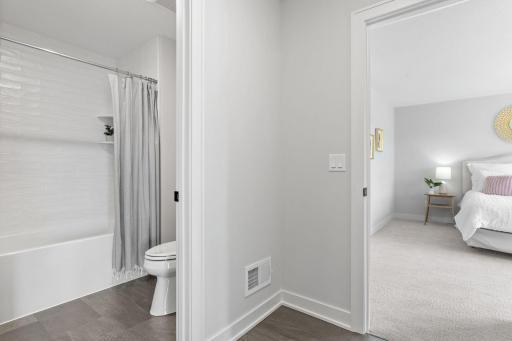 Jack n' Jill "full" bathroom