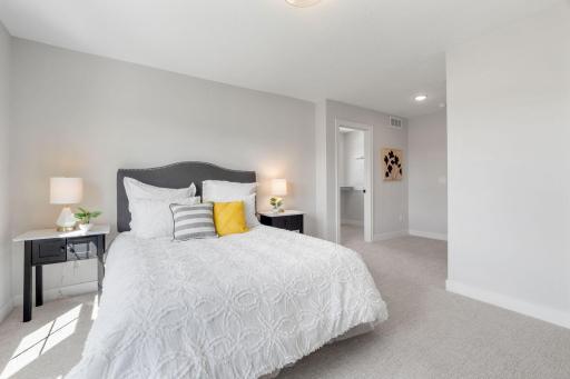 3rd upper level bedroom w/ Jack n' Jill bathroom access