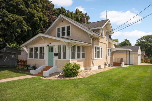 Are you looking to hang your hat somewhere on trend with yet functional and move-in-ready? You don't want to replace hvacs, appliances, and worry about Radon? It is mitigated already & almost all is new! Mini-splits AC & Heat! 2!