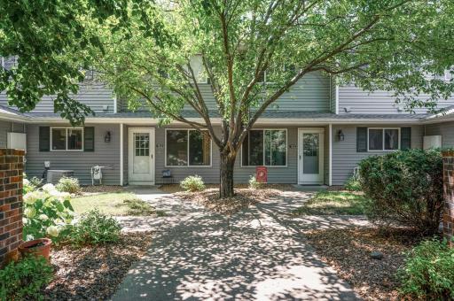 7534 15th Street Lane N, Saint Paul, MN 55128