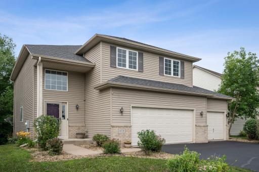 Large, and updated 2 story home in Carver's desirable River Oaks neighborhood.