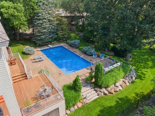 11886 Tapestry Lane, Minnetonka, MN 55305