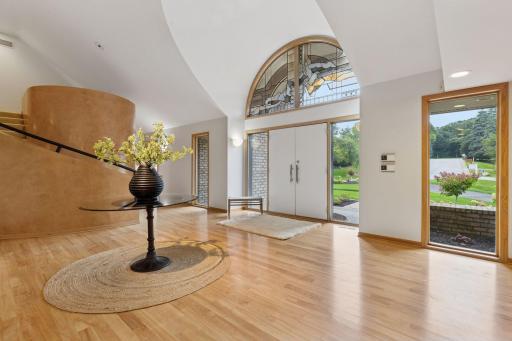 11886 Tapestry Lane, Minnetonka, MN 55305