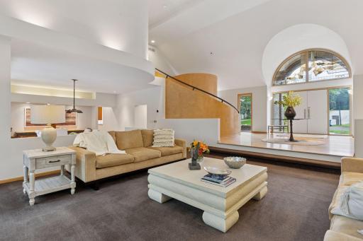 11886 Tapestry Lane, Minnetonka, MN 55305