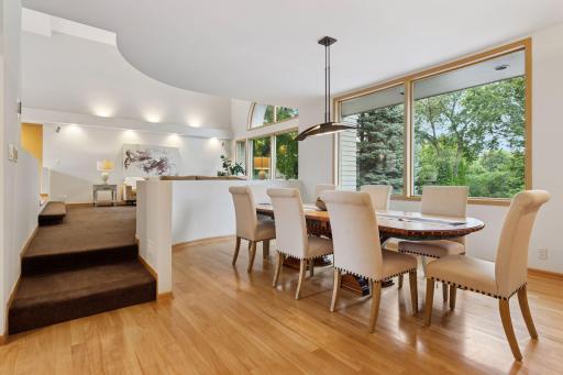 11886 Tapestry Lane, Minnetonka, MN 55305