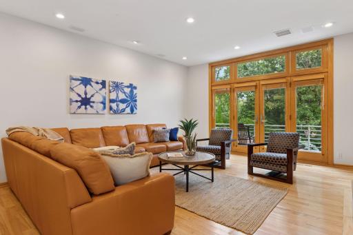 11886 Tapestry Lane, Minnetonka, MN 55305