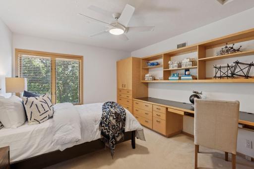 11886 Tapestry Lane, Minnetonka, MN 55305