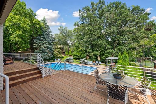11886 Tapestry Lane, Minnetonka, MN 55305