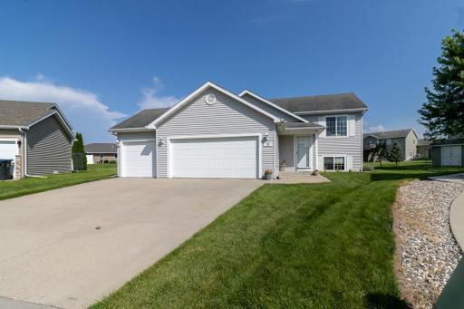 109 Olympic Court, Mankato, MN 56001