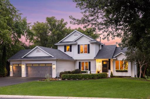 1590 Woodstone Drive, Victoria, MN 55386