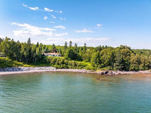 2798 Highway 61, Two Harbors, MN 55616