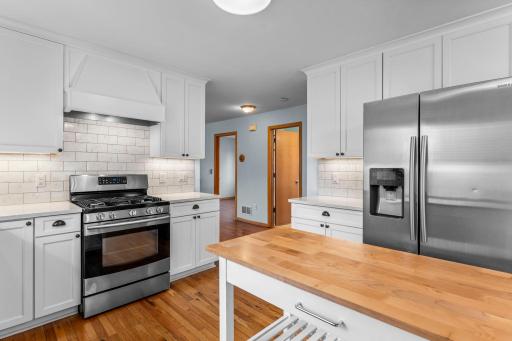 223 Hurley Street E, Saint Paul, MN 55118