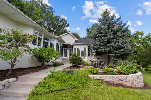 2888 Forest Ridge, Chaska, MN 55318