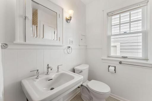 Upstairs full bath.