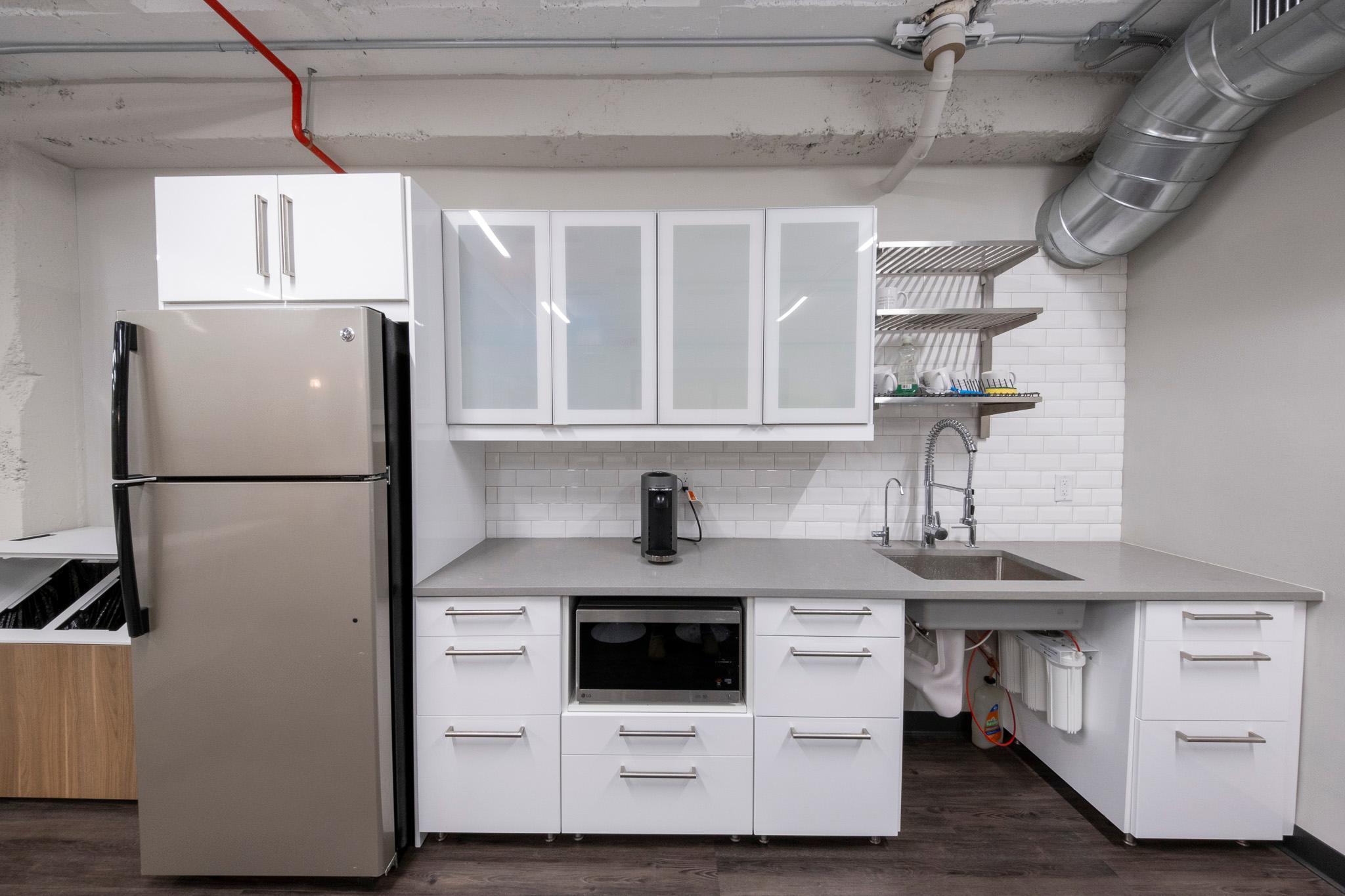 Suite 200-Kitchen5(1).JPG