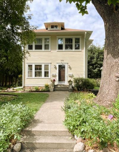 Front of 2416 34th Ave WM edit 9-1 3pm IMG_0981 (1).jpg