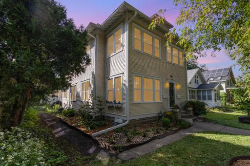 2416 34th Avenue S, Minneapolis, MN 55406