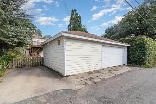 2416 34th Avenue S, Minneapolis, MN 55406