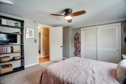 560 Saratoga Street S, Saint Paul, MN 55116