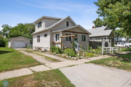 322 19th Street N, Fargo, ND 58102