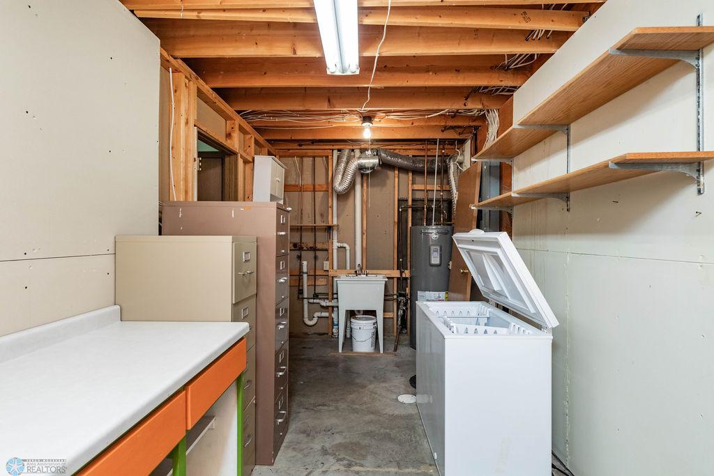 Lower/utility room