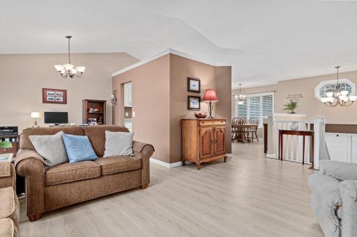 10758 58th Street NE, Albertville, MN 55301