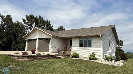 7441 127th Avenue SE, Lisbon, ND 58054